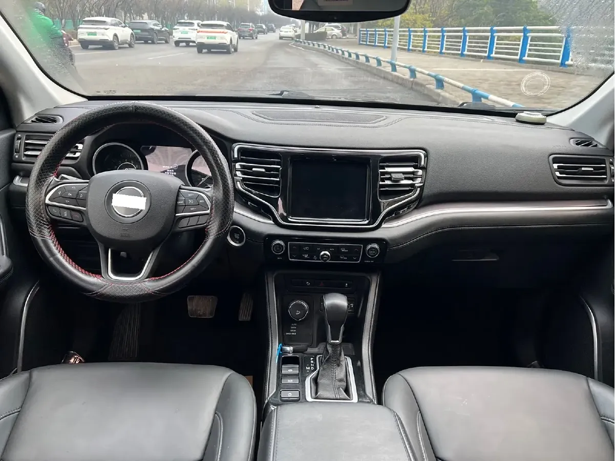 2018 Jeep Commander 2.0T 265HP L4 9AT,autocango,china used car exporter,china ev exporter,chinese used car exporter,chinese used ev exporter