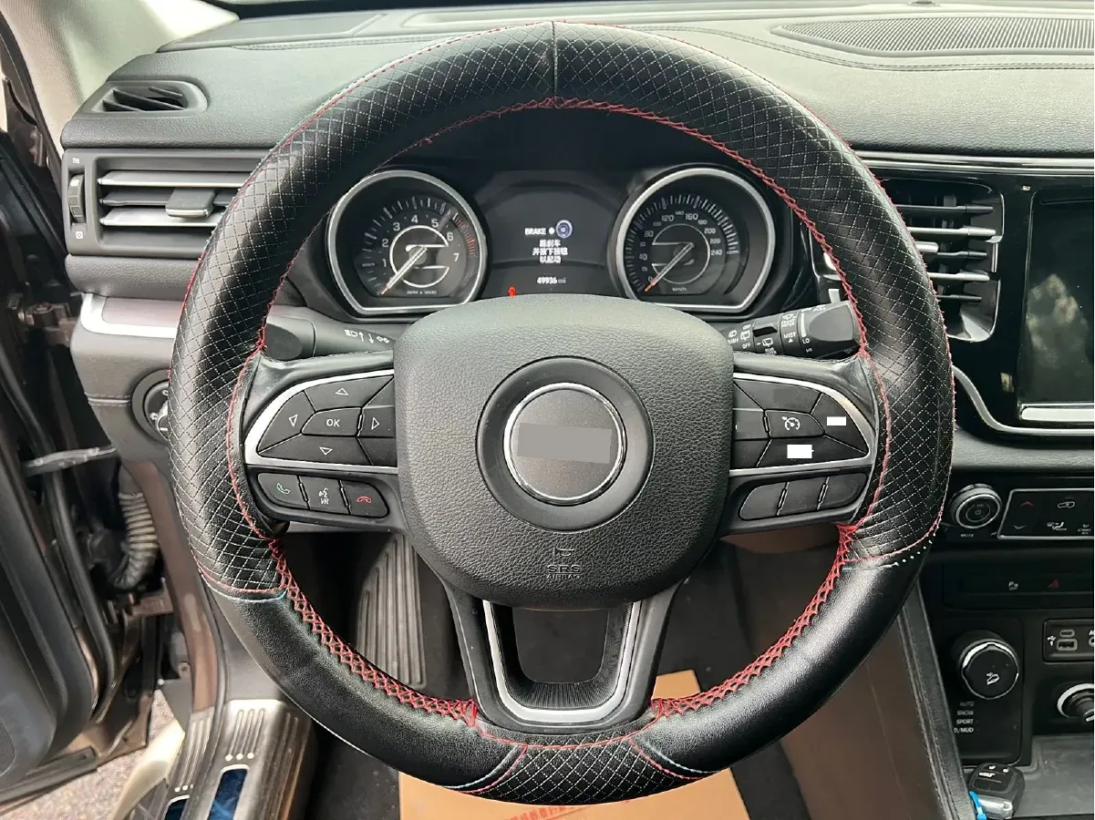 2018 Jeep Commander 2.0T 265HP L4 9AT,autocango,china used car exporter,china ev exporter,chinese used car exporter,chinese used ev exporter