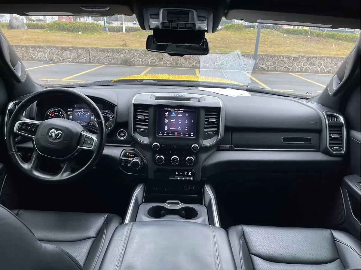 2011 RAM Trucks 5.7L 395HP V8 5AT,autocango,china used car exporter,china ev exporter,chinese used car exporter,chinese used ev exporter