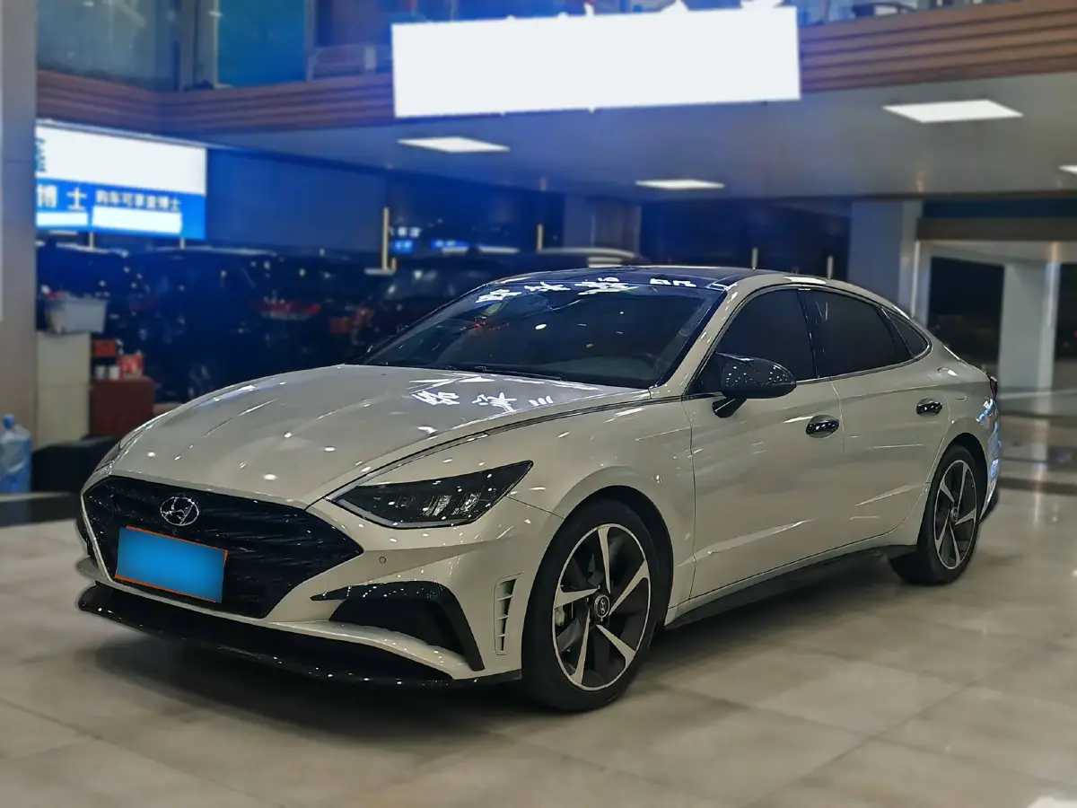 2020 Hyundai Sonata 2.0T 240HP L4 8AT