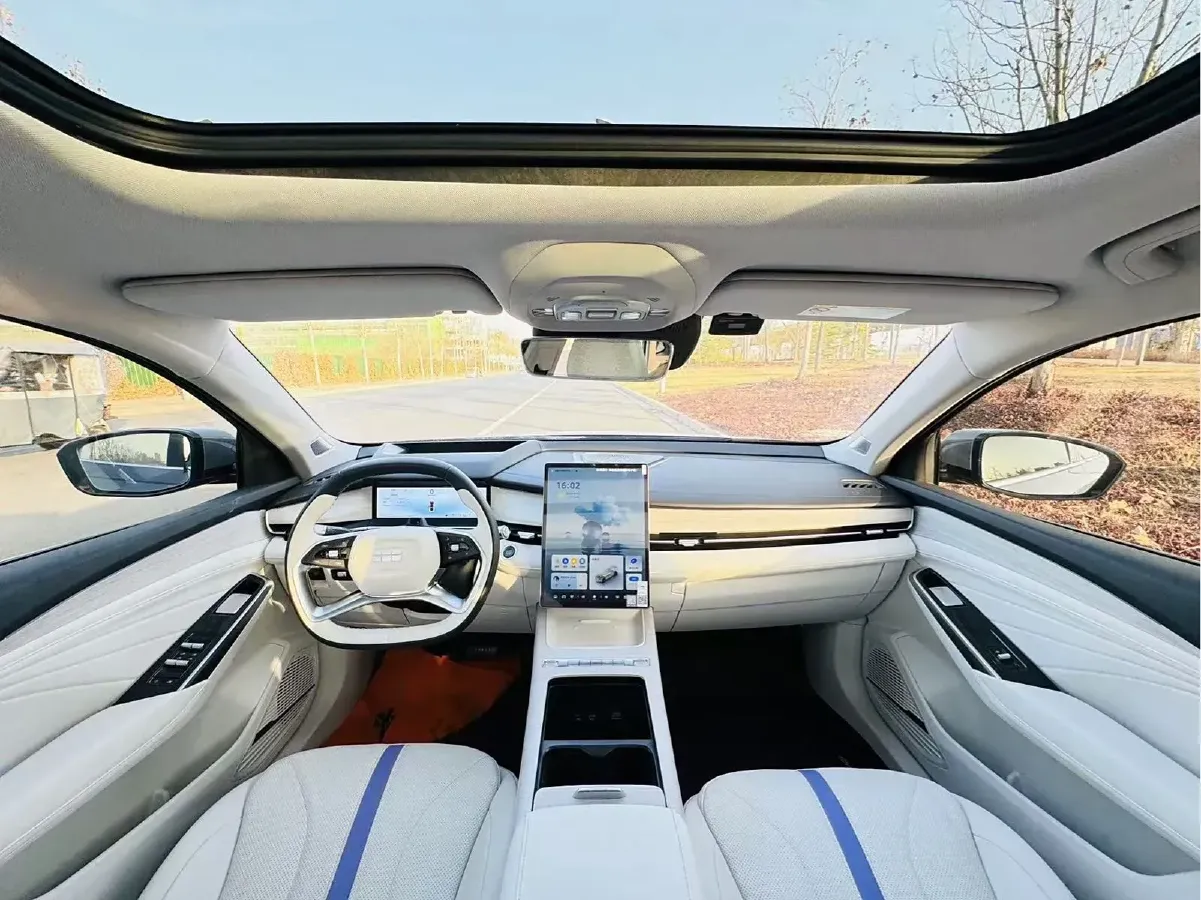 2024 Geely PrefaceL 1.5T 163HP L4 3DHT Hybrid,autocango,china used car exporter,china ev exporter,chinese used car exporter,chinese used ev exporter