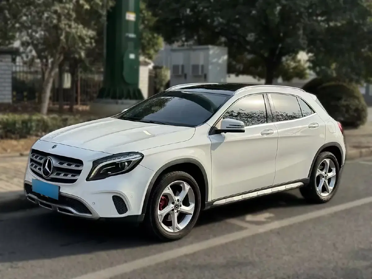 2018 Mercedes-Benz GLA Class 1.6T 156HP L4 7DCT