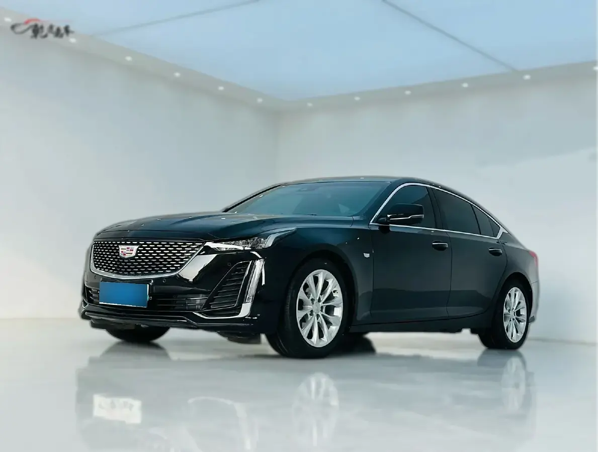 2022 Cadillac CT5 2.0T 237HP L4 10AT