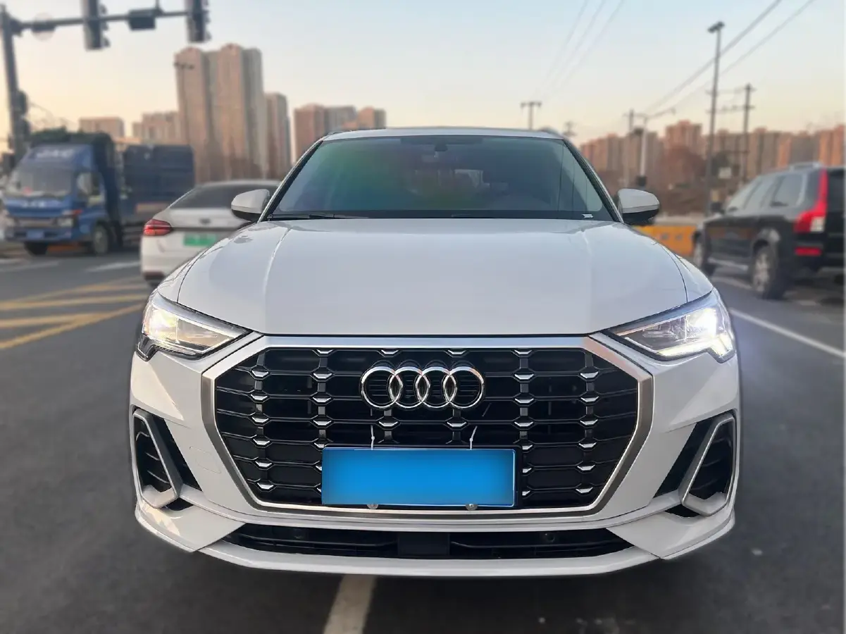 2022 Audi Q3 1.4T 150HP L4 7DCT