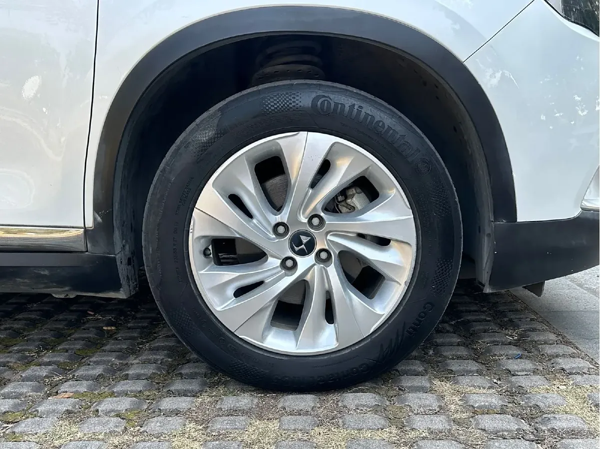 2016 DS 6 1.6T 167HP L4 6AT,autocango,china used car exporter,china ev exporter,chinese used car exporter,chinese used ev exporter