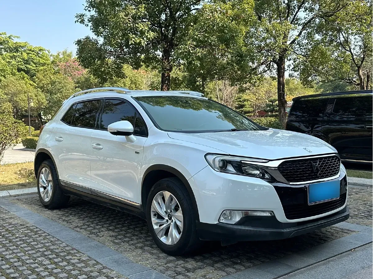 2016 DS 6 1.6T 167HP L4 6AT,autocango,china used car exporter,china ev exporter,chinese used car exporter,chinese used ev exporter