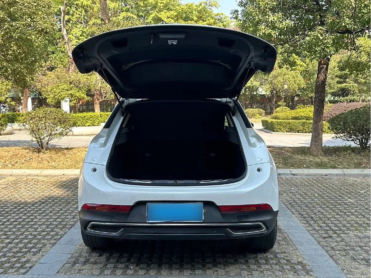 2016 DS 6 1.6T 167HP L4 6AT,autocango,china used car exporter,china ev exporter,chinese used car exporter,chinese used ev exporter