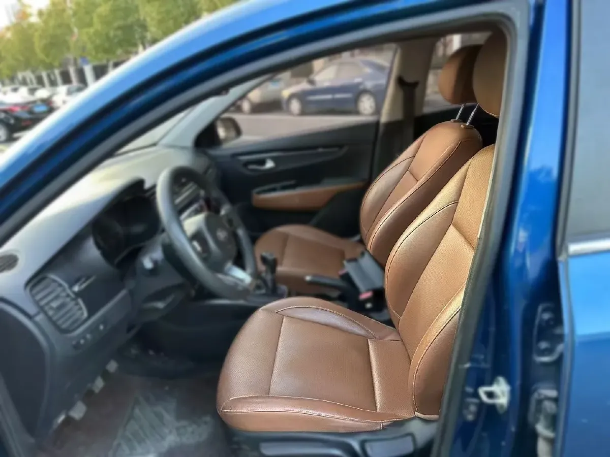 2017 Kia KX Cross 1.4L 100HP L4 6MT,autocango,china used car exporter,china ev exporter,chinese used car exporter,chinese used ev exporter