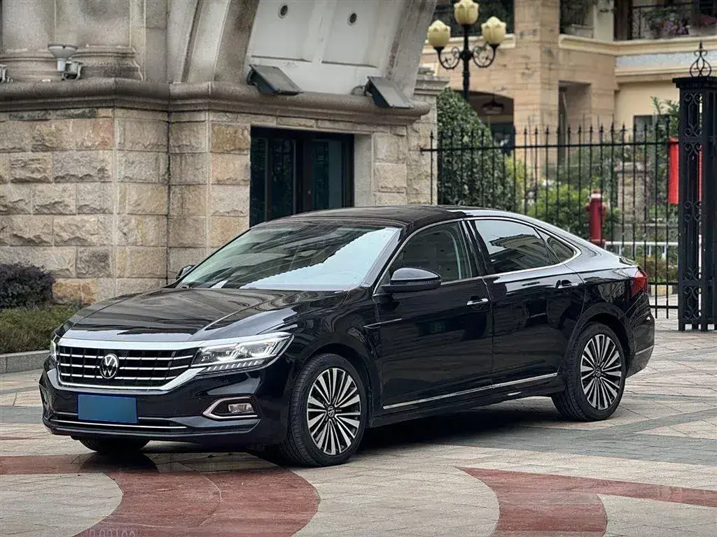 2020 Volkswagen Passat 2.0T 186HP L4 7DCT
