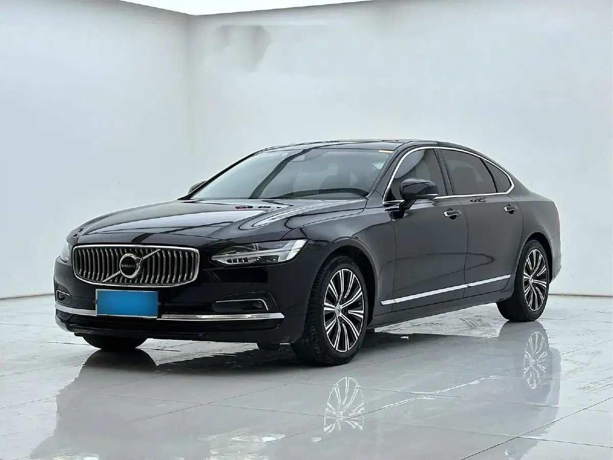 2021 Volvo S90 2.0T 250HP L4 8AT