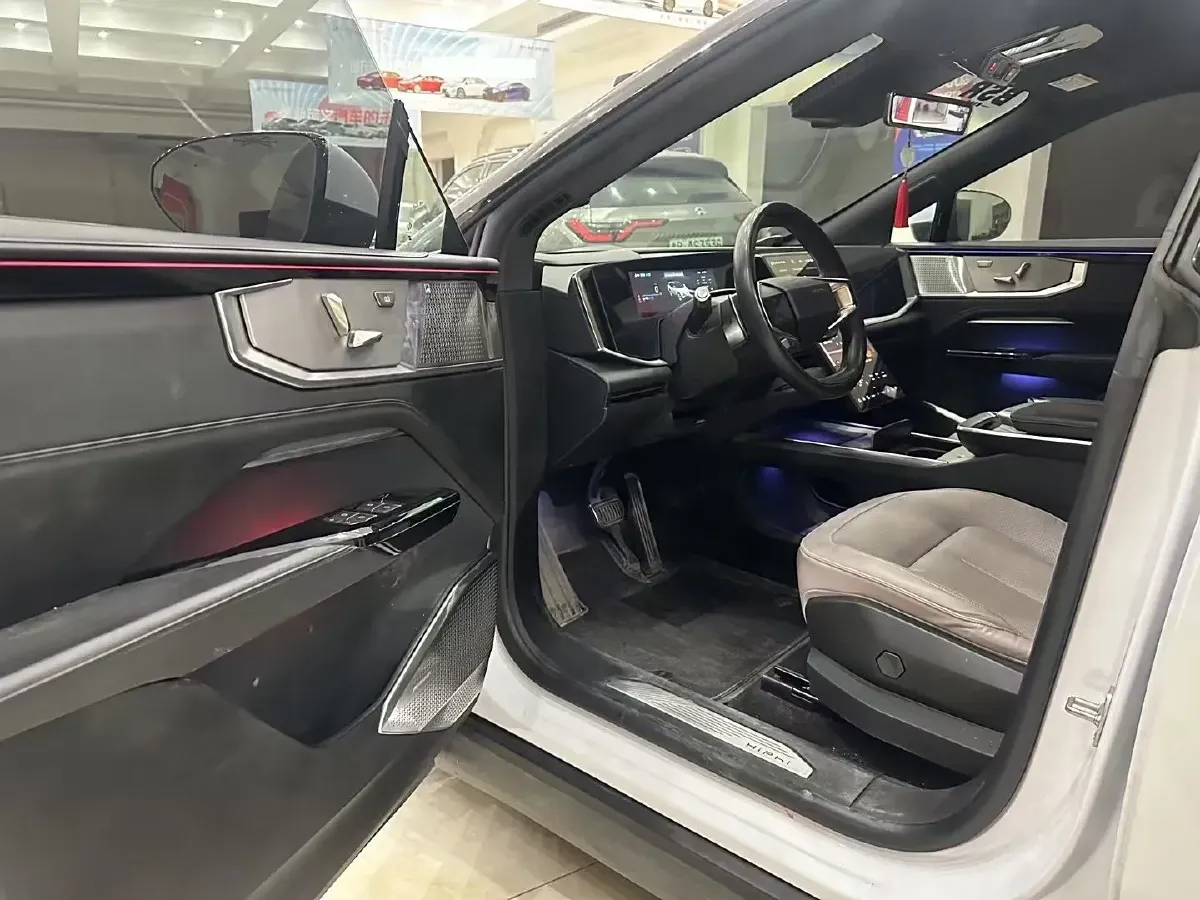 2023 HiPhi Y BEV 76.6KWH,autocango,china used car exporter,china ev exporter,chinese used car exporter,chinese used ev exporter