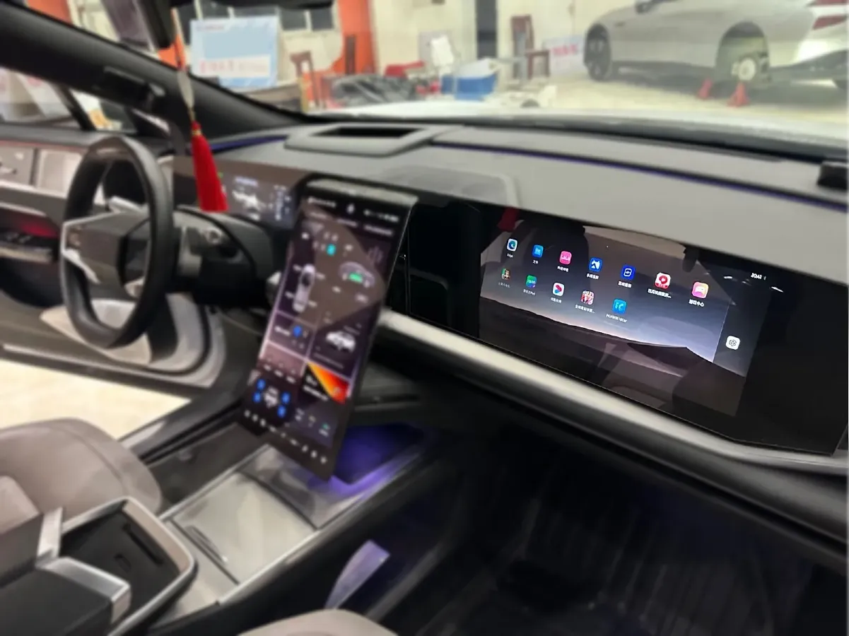 2023 HiPhi Y BEV 76.6KWH,autocango,china used car exporter,china ev exporter,chinese used car exporter,chinese used ev exporter