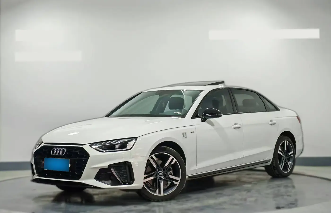 2022 Audi A4L 2.0T 190HP L4 7DCT
