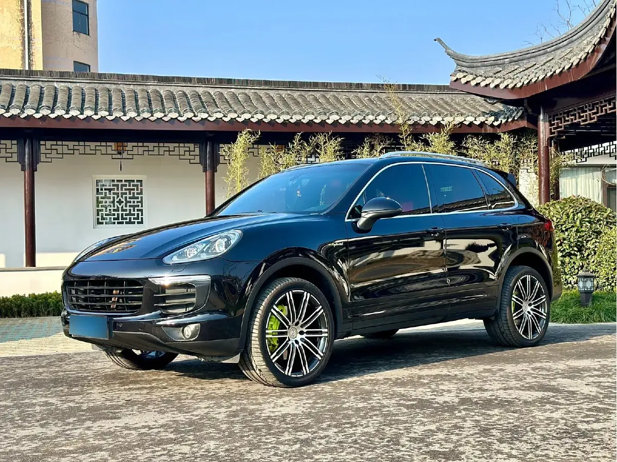 2016 Porsche Cayenne 3.0T 333HP V6 8AT PHEV