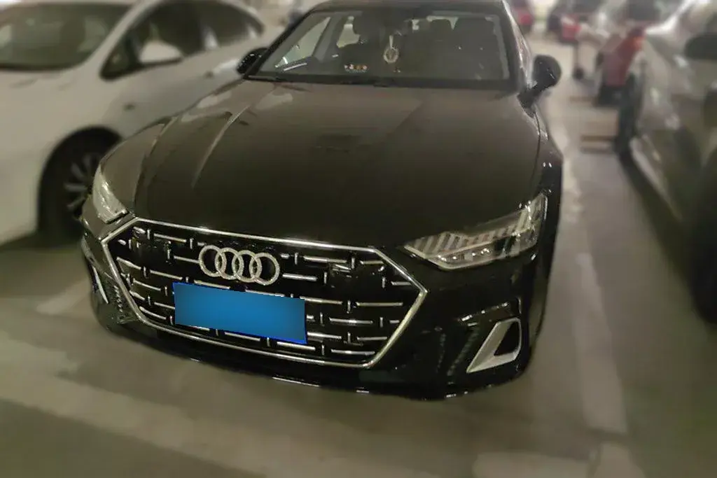 2024 Audi A7L 2.0T 245HP L4 7DCT