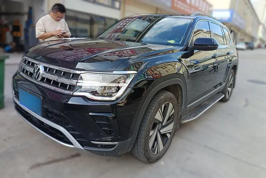 2023 Volkswagen Teramont 2.0T 220HP L4 7DCT