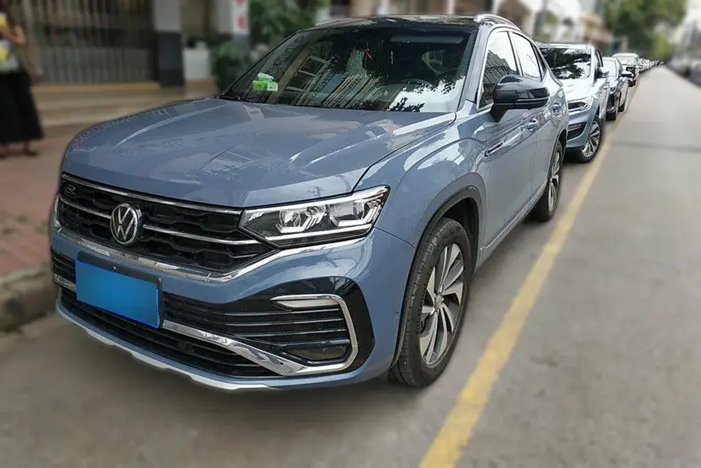 2020 Volkswagen Tayron X 2.0T 186HP L4 7DCT