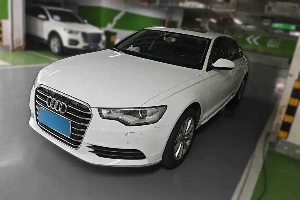 2015 Audi A6L 2.0T 180HP L4 CVT