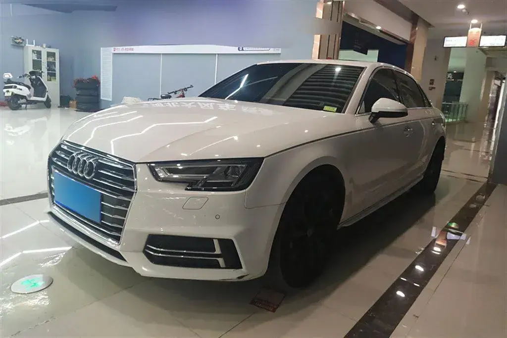 2019 Audi A4L 2.0T 190HP L4 7DCT