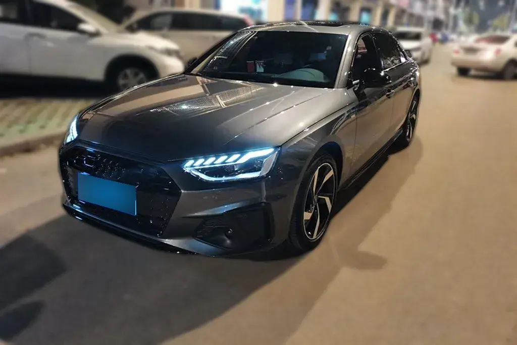 2023 Audi A4L 2.0T 190HP L4 7DCT