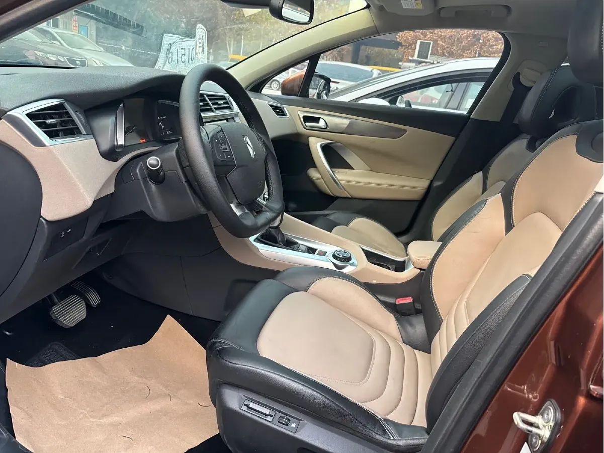 2017 DS 6 1.6T 167HP L4 6AT,autocango,china used car exporter,china ev exporter,chinese used car exporter,chinese used ev exporter