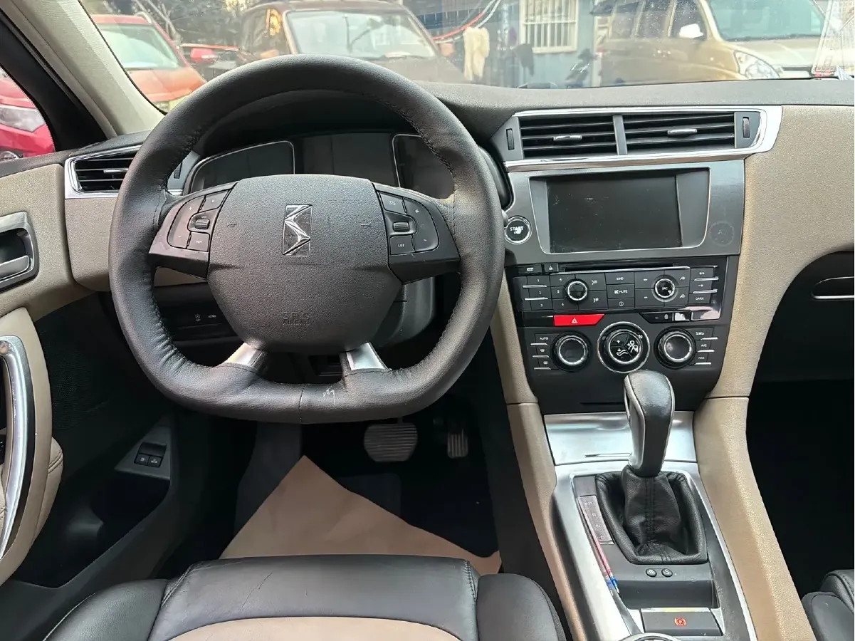 2017 DS 6 1.6T 167HP L4 6AT,autocango,china used car exporter,china ev exporter,chinese used car exporter,chinese used ev exporter