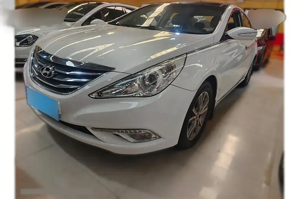 2014 Hyundai Sonata 2.0L 162HP L4 6AT
