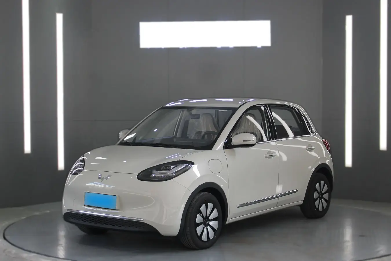 2024 WuLing BinGuo BEV 31.9KWH