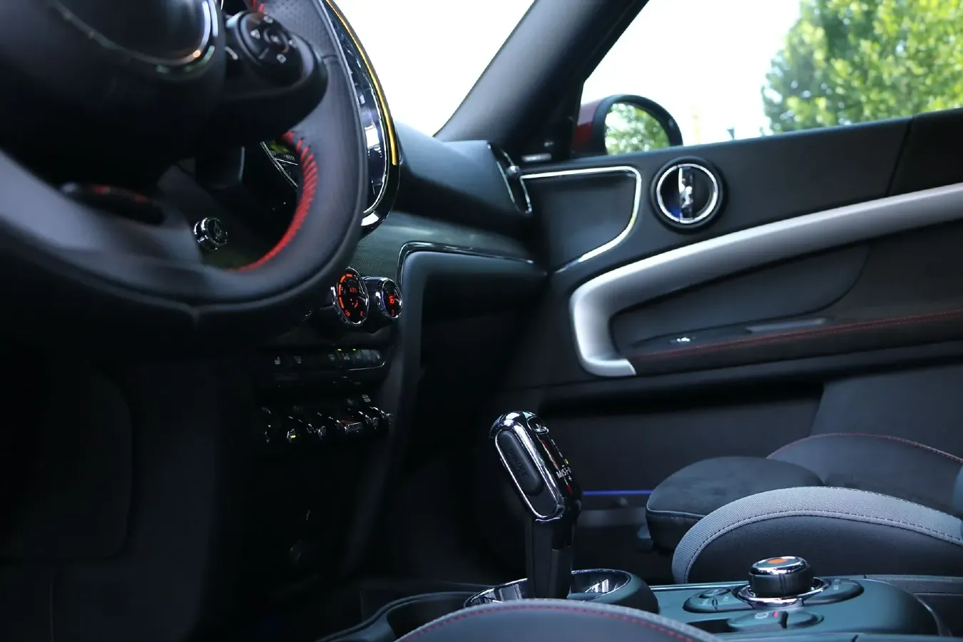 2021 MINI JCW COUNTRYMAN 2.0T 272HP L4 8AT,autocango,china used car exporter,china ev exporter,chinese used car exporter,chinese used ev exporter