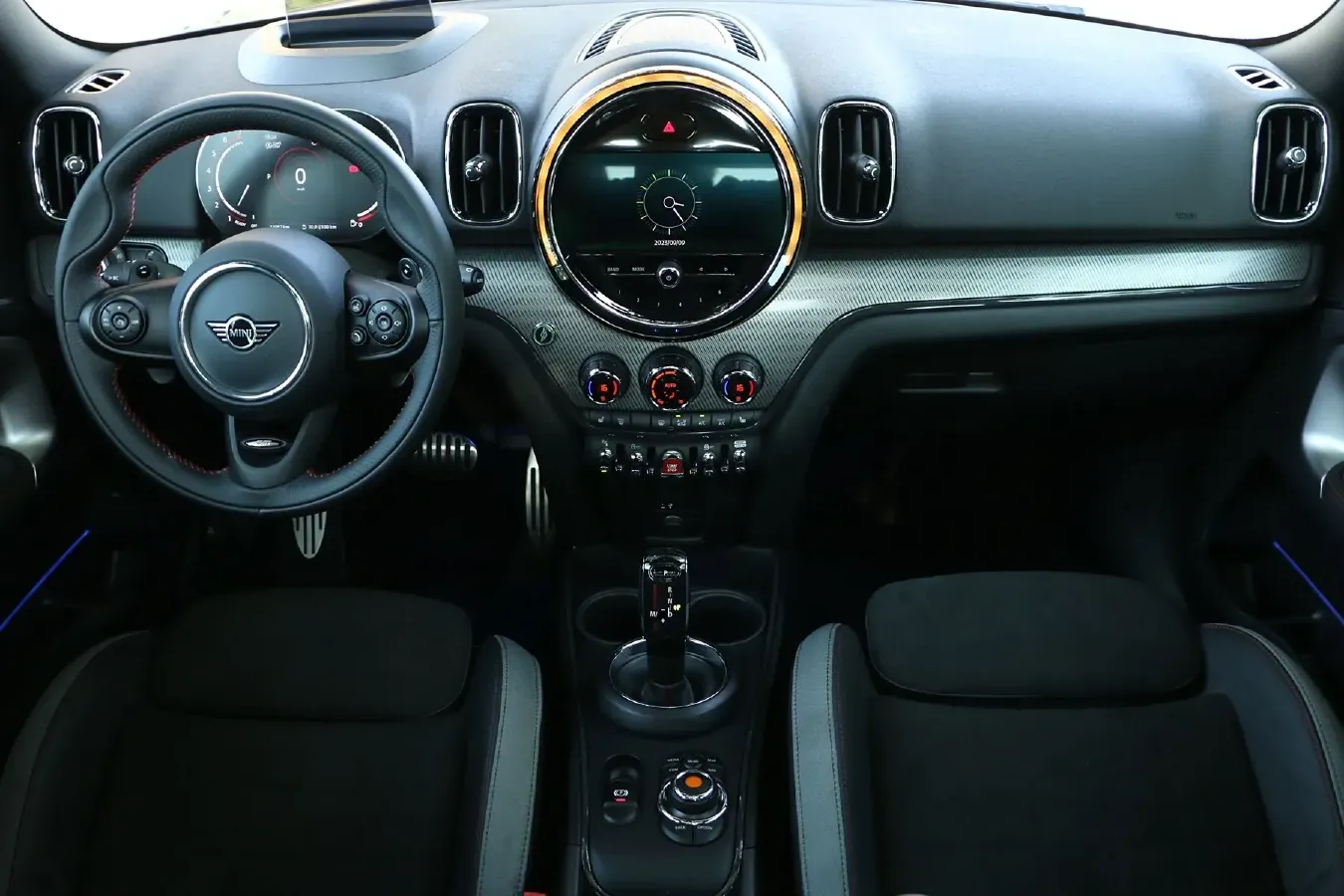 2021 MINI JCW COUNTRYMAN 2.0T 272HP L4 8AT,autocango,china used car exporter,china ev exporter,chinese used car exporter,chinese used ev exporter