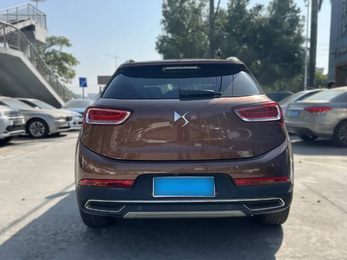 2014 DS 6 1.6T 167HP L4 6AT,autocango,china used car exporter,china ev exporter,chinese used car exporter,chinese used ev exporter