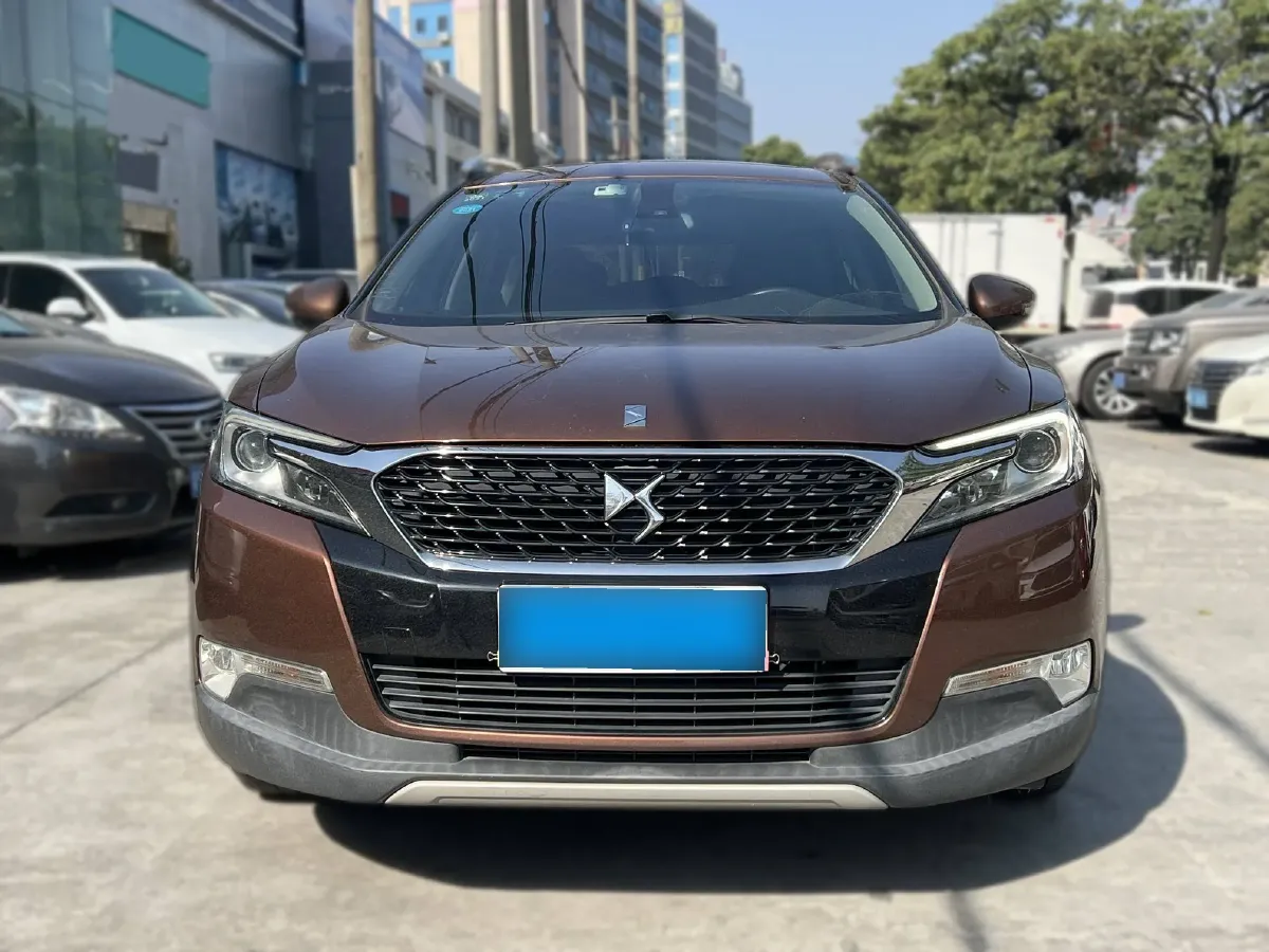2014 DS 6 1.6T 167HP L4 6AT,autocango,china used car exporter,china ev exporter,chinese used car exporter,chinese used ev exporter