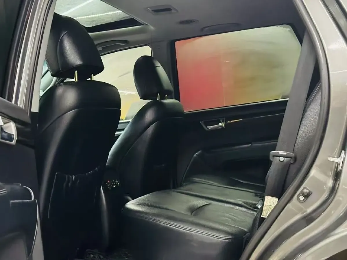 2013 Kia Borrego 3.8L 274HP V6 5AT,autocango,china used car exporter,china ev exporter,chinese used car exporter,chinese used ev exporter