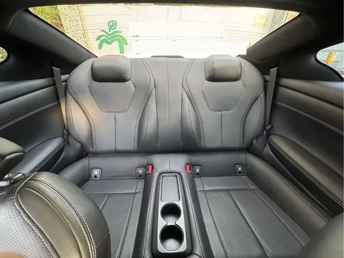 2017 Infiniti Q60 2.0T 211HP L4 7AT,autocango,china used car exporter,china ev exporter,chinese used car exporter,chinese used ev exporter