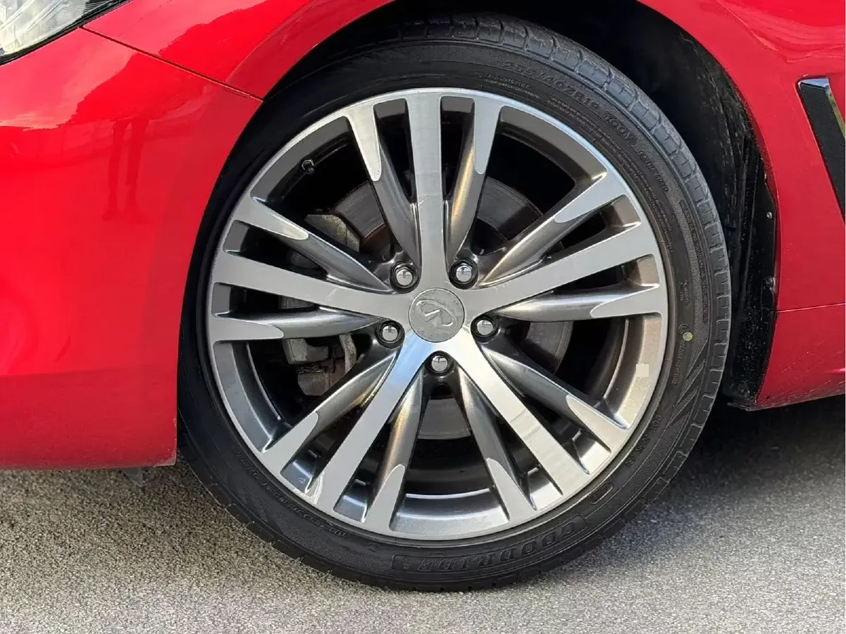 2017 Infiniti Q60 2.0T 211HP L4 7AT,autocango,china used car exporter,china ev exporter,chinese used car exporter,chinese used ev exporter