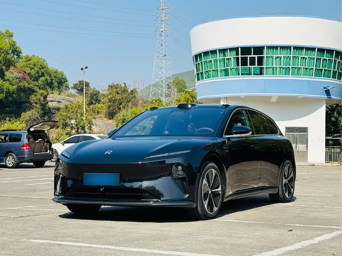 2024 NIO ET5T BEV 75KWH