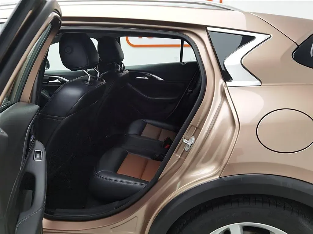 2017 Infiniti QX30 1.6T 156HP L4 7DCT,autocango,china used car exporter,china ev exporter,chinese used car exporter,chinese used ev exporter