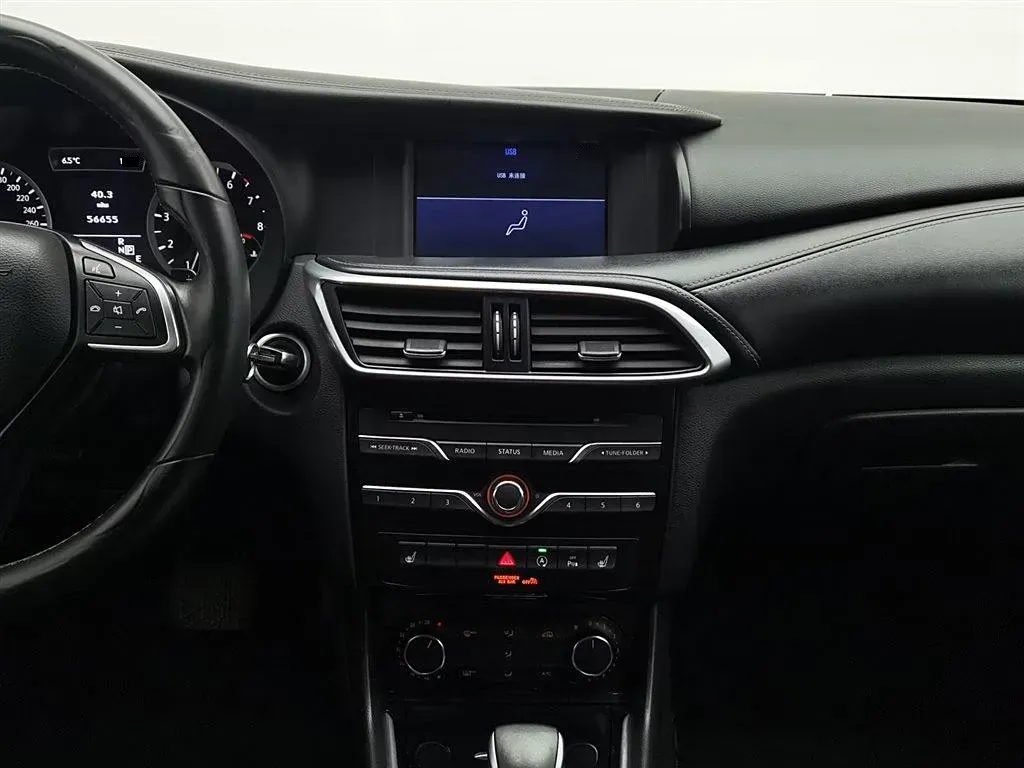 2017 Infiniti QX30 1.6T 156HP L4 7DCT,autocango,china used car exporter,china ev exporter,chinese used car exporter,chinese used ev exporter