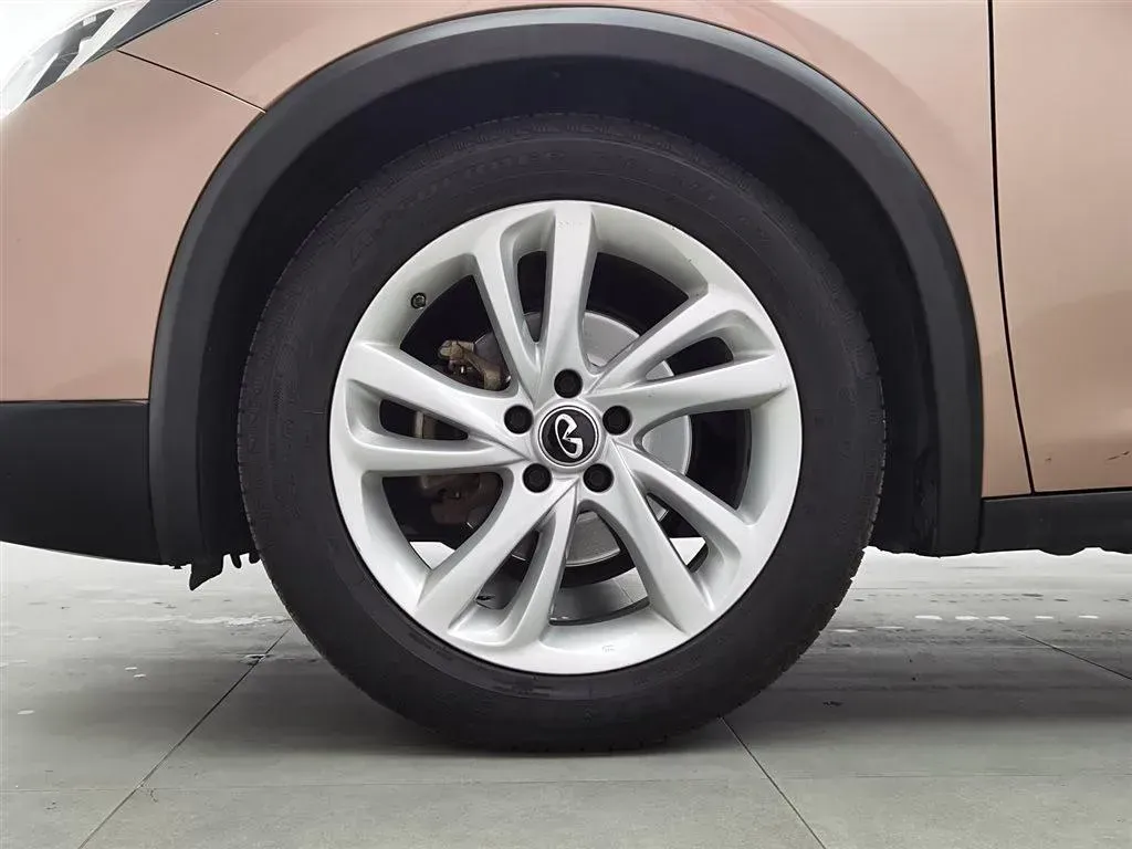 2017 Infiniti QX30 1.6T 156HP L4 7DCT,autocango,china used car exporter,china ev exporter,chinese used car exporter,chinese used ev exporter