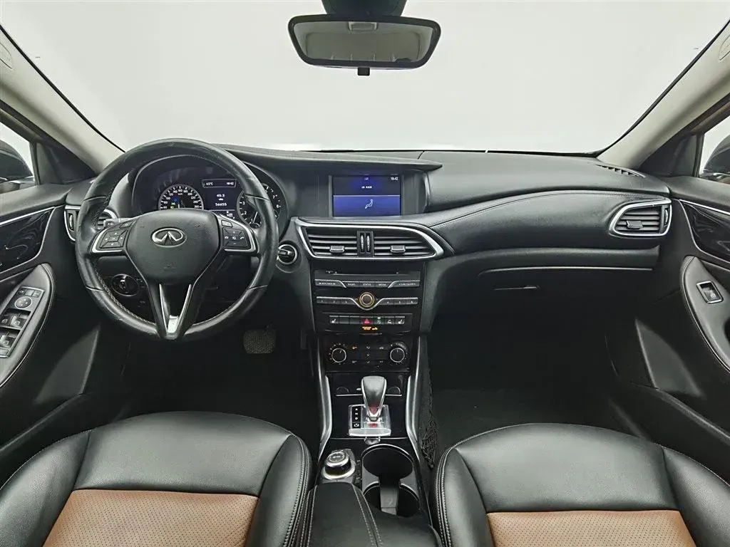 2017 Infiniti QX30 1.6T 156HP L4 7DCT,autocango,china used car exporter,china ev exporter,chinese used car exporter,chinese used ev exporter