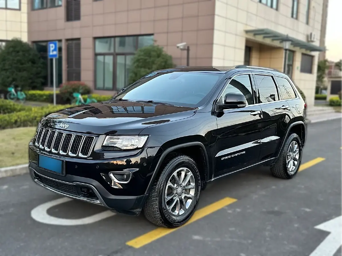 2016 Jeep Grand Cherokee 3.0L 234HP V6 8AT