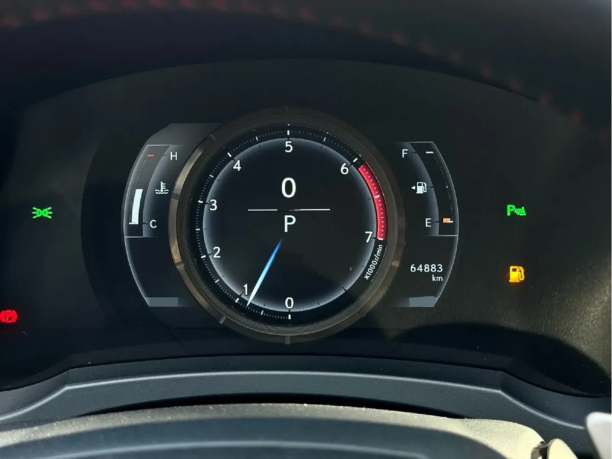 2017 Lexus IS 2.0T 245HP L4 8AT,autocango,china used car exporter,china ev exporter,chinese used car exporter,chinese used ev exporter