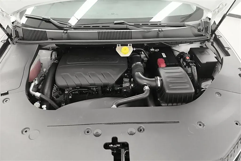 2022 DongFeng Forthing Yacht 1.5T 197HP L4 7DCT,autocango,china used car exporter,china ev exporter,chinese used car exporter,chinese used ev exporter