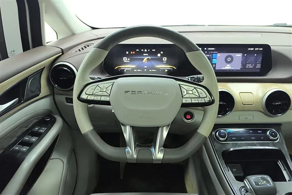 2022 DongFeng Forthing Yacht 1.5T 197HP L4 7DCT,autocango,china used car exporter,china ev exporter,chinese used car exporter,chinese used ev exporter