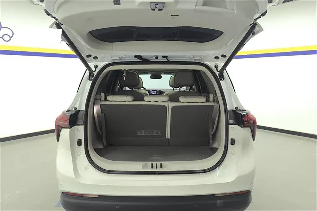 2022 DongFeng Forthing Yacht 1.5T 197HP L4 7DCT,autocango,china used car exporter,china ev exporter,chinese used car exporter,chinese used ev exporter