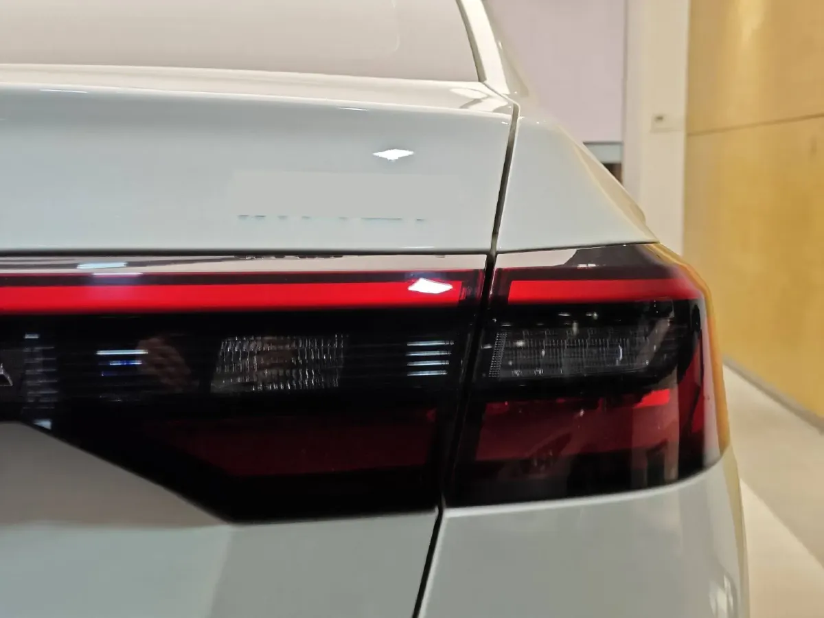 2021 Venucia D60 1.6L 122HP L4 CVT,autocango,china used car exporter,china ev exporter,chinese used car exporter,chinese used ev exporter