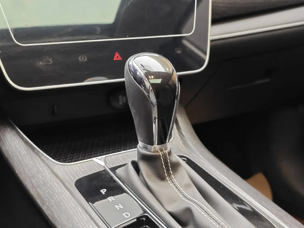 2021 Venucia D60 1.6L 122HP L4 CVT,autocango,china used car exporter,china ev exporter,chinese used car exporter,chinese used ev exporter