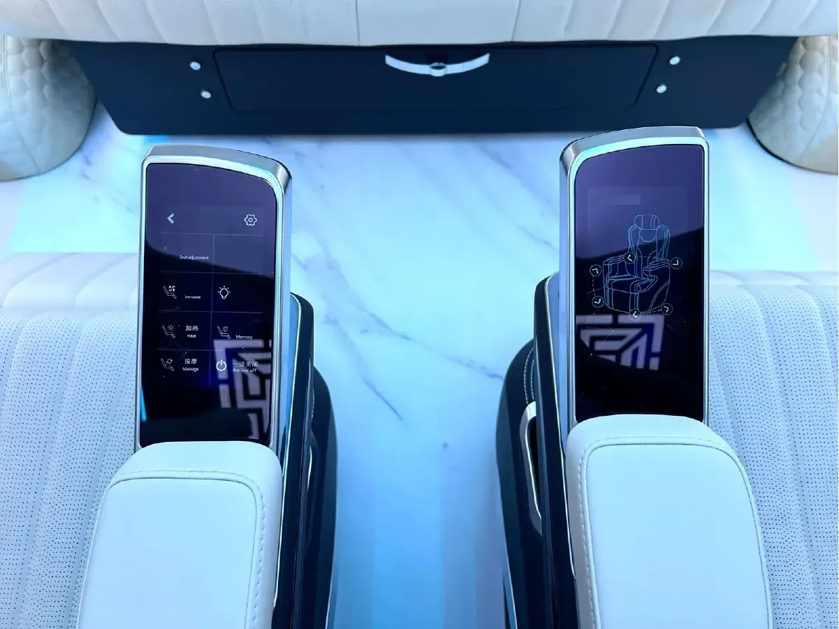 2011 Toyota Hiace 2.7L 154HP L4 5MT,autocango,china used car exporter,china ev exporter,chinese used car exporter,chinese used ev exporter