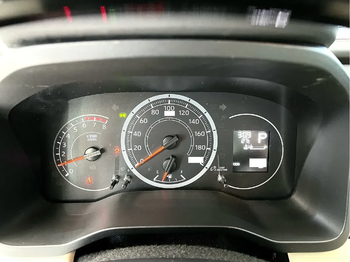 2011 Toyota Hiace 2.7L 154HP L4 5MT,autocango,china used car exporter,china ev exporter,chinese used car exporter,chinese used ev exporter