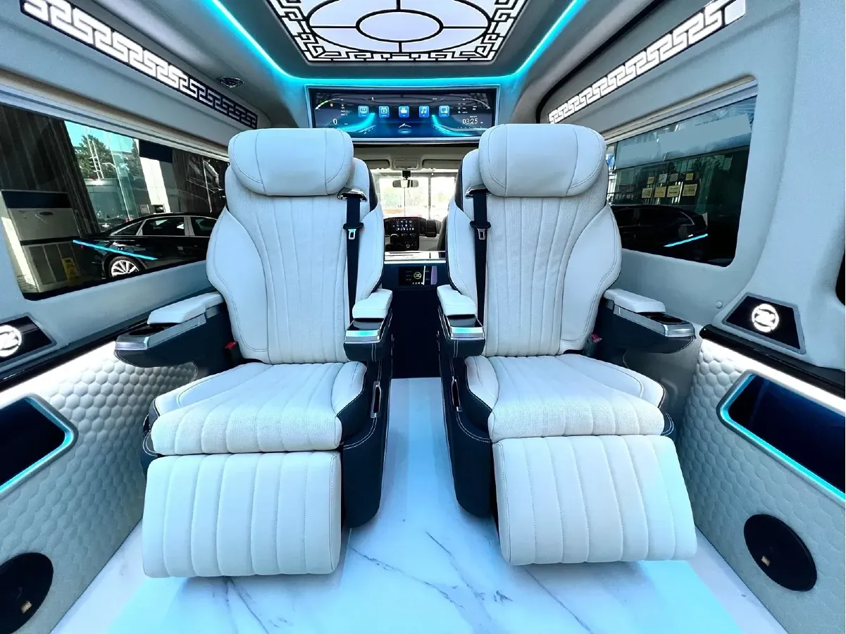 2011 Toyota Hiace 2.7L 154HP L4 5MT,autocango,china used car exporter,china ev exporter,chinese used car exporter,chinese used ev exporter